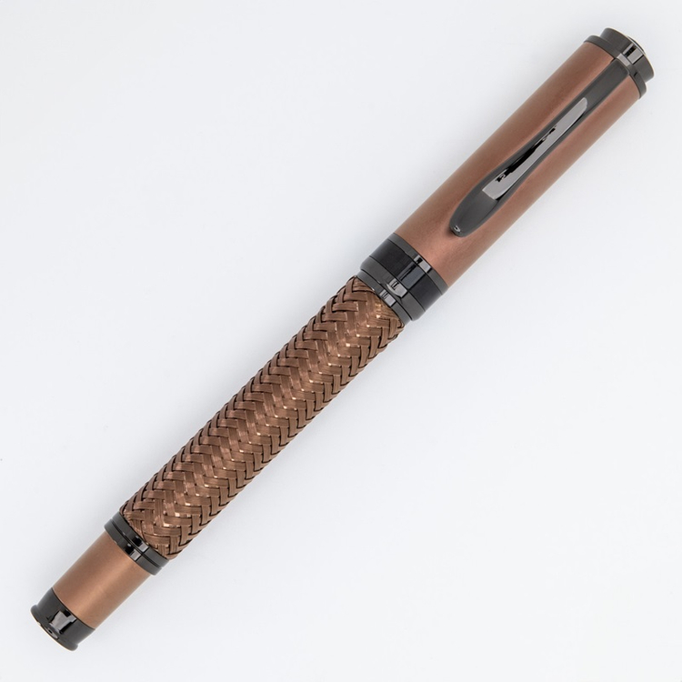 Innova Formula M fountain pen, brown